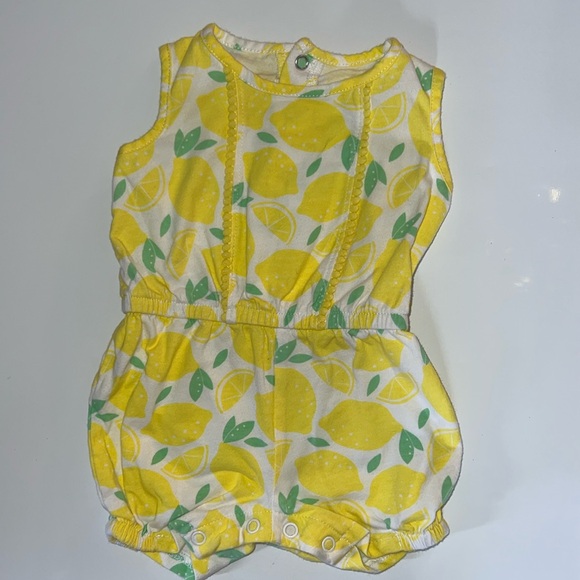 🛍 CUTE Little GIRLS OUTFIT SIZE 3 MONTHS 🛍 - Picture 1 of 4